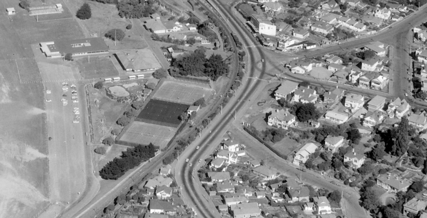 1969 Detail of Bay Viaduct crop Whites Aviation Ref WA 68501 Alexander Turnbull Library