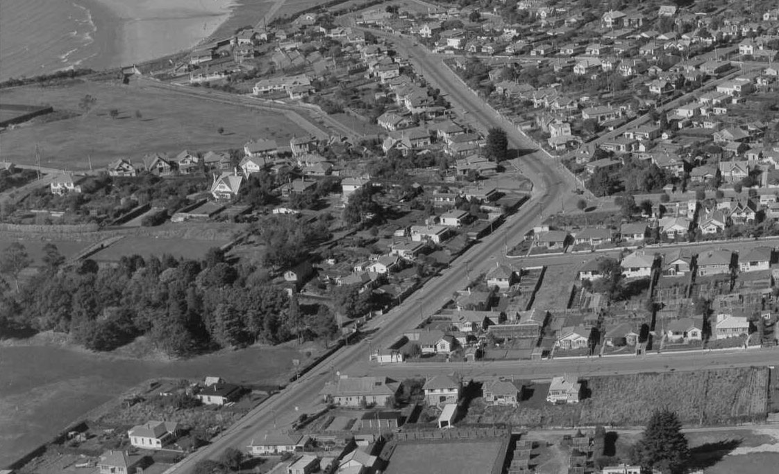 Ashbury Park and the entrance gates 1947 crop from South Canterbury Region Nation