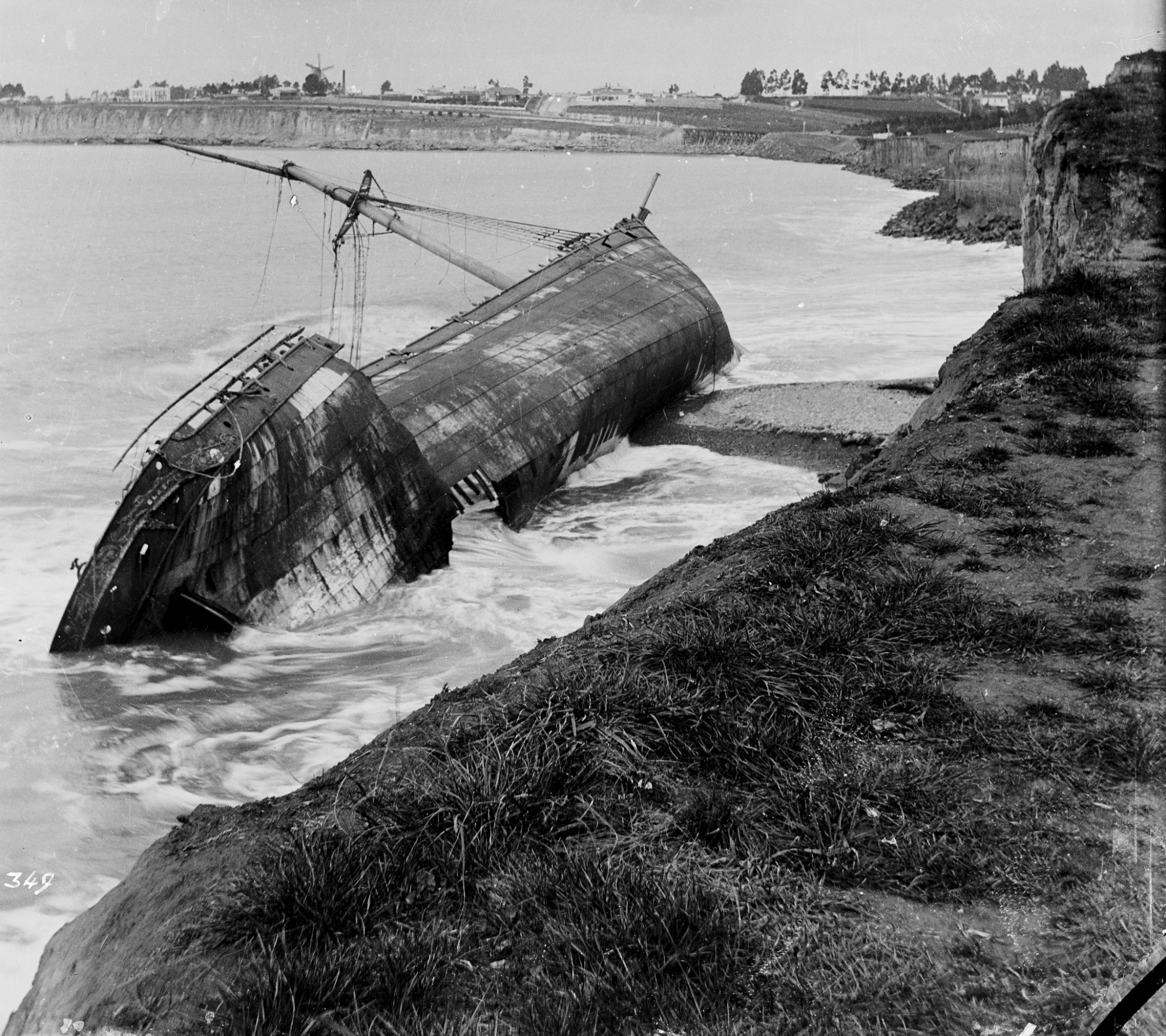 The wreck of the Ben Venue looking to the bay hill from Benvenue Cliffs photo Te Papa