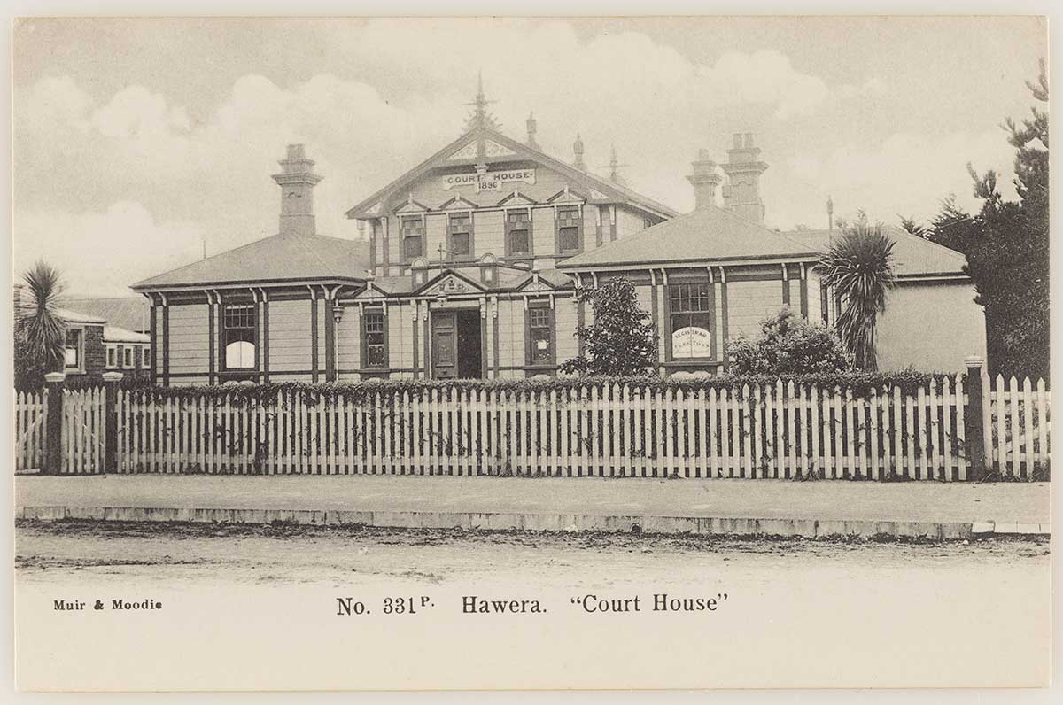 Courthouse MA I416971 TePapa Courthouse Hawera 1905