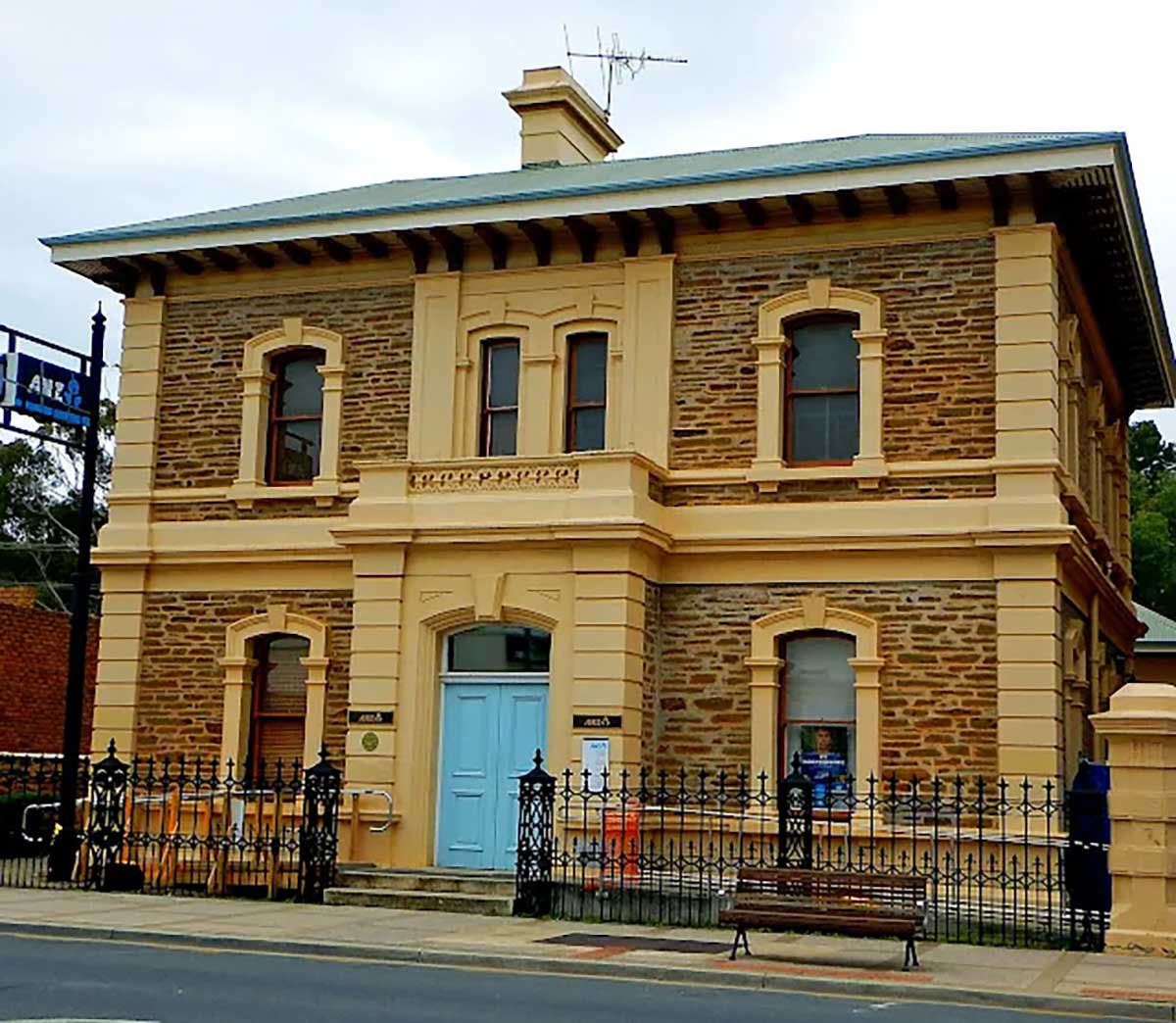 Former Bank of Adelaide then it was now ANZ Bank Building Photo R Eime 2017