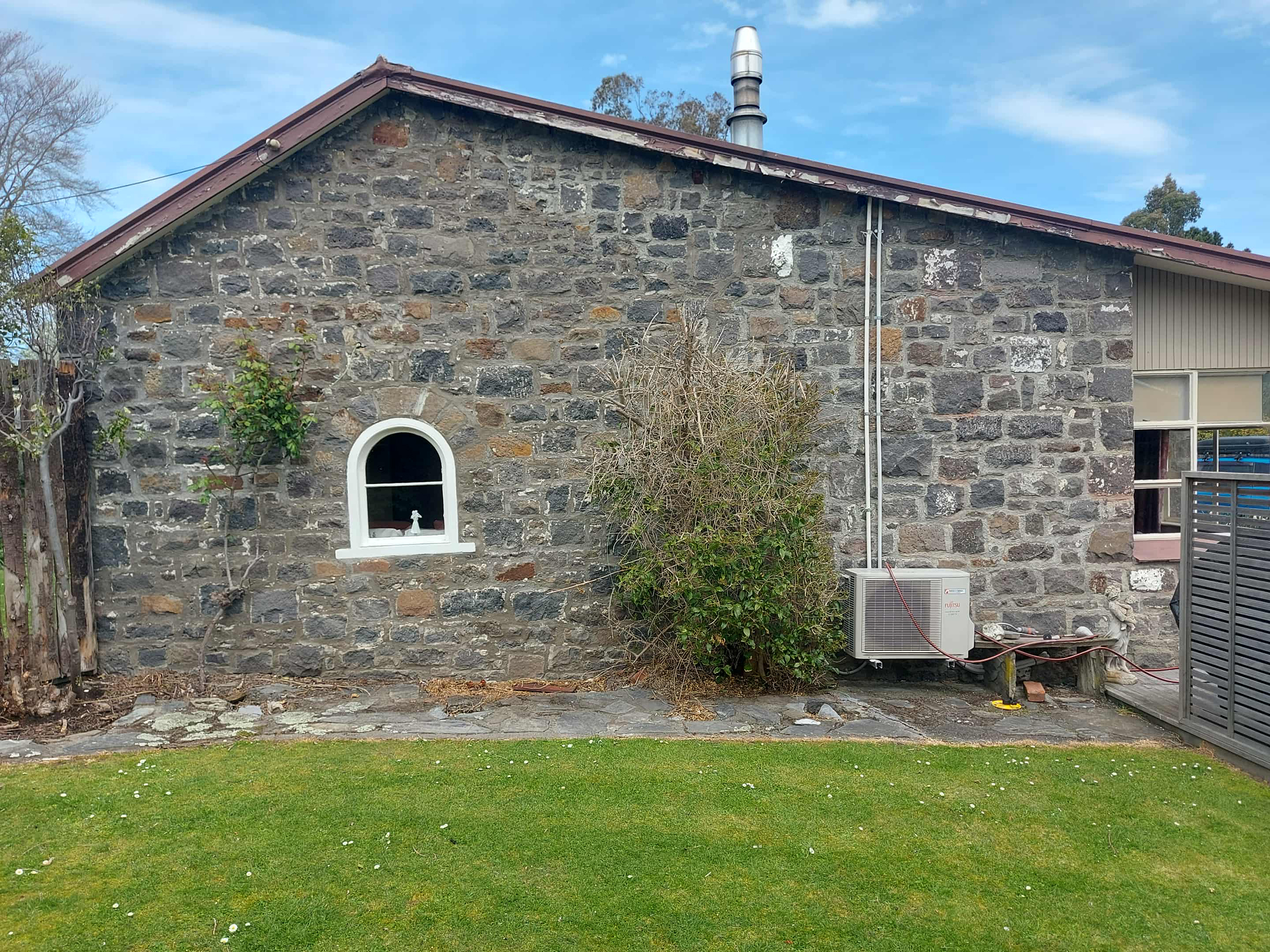 Fyfe 1860 house 10 Claremont Road Timaru Side View Photo Roselyn Fauth
