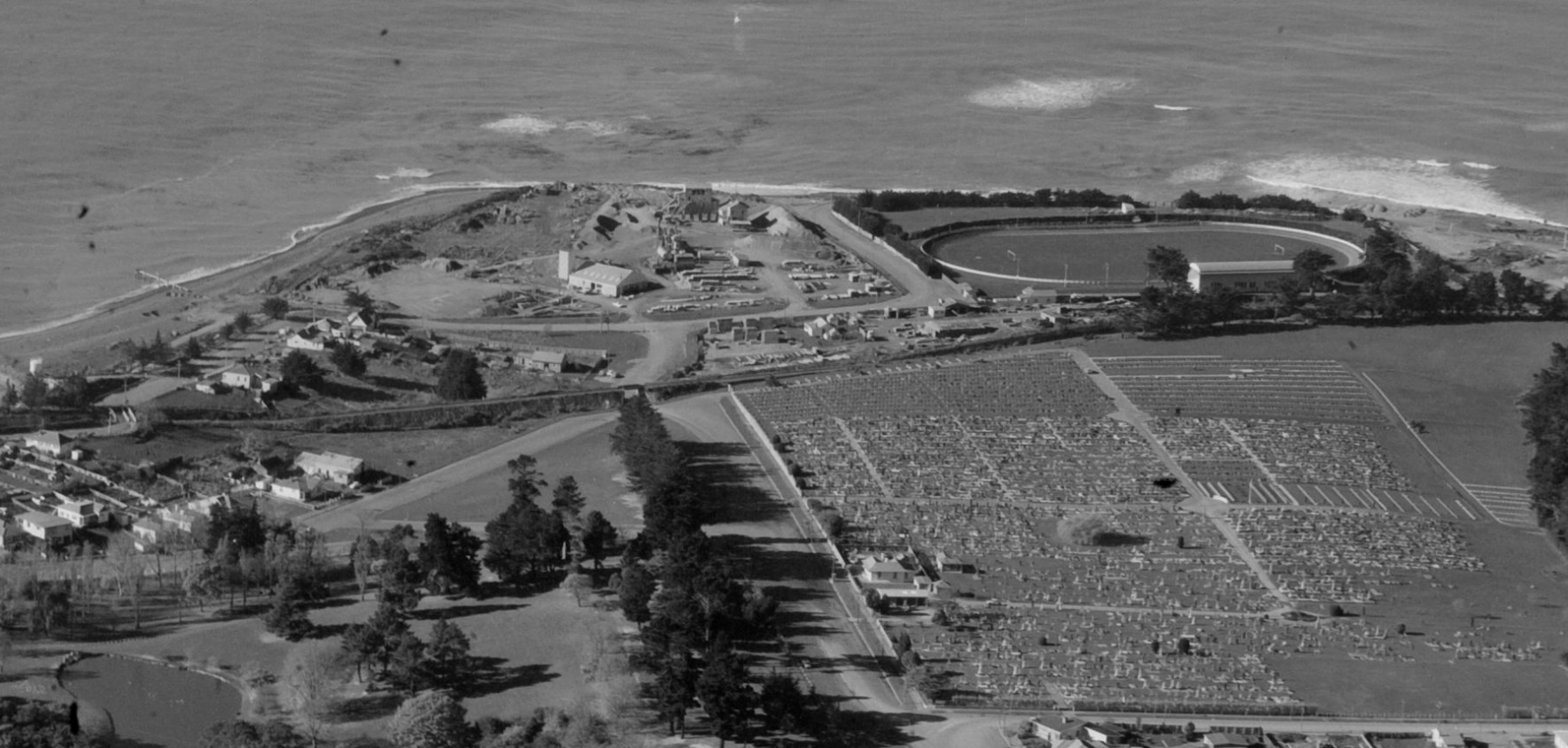 Patiti Point Stone Crushing Timaru. Whites Aviation Ltd Photographs Timaru Whites Aviation Ltd Alexander Turnbull Library Alexander Turnbull Library Detail top