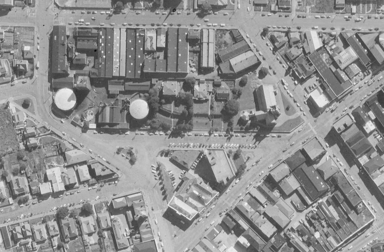 Perth Street NZAM Retrolens 26 2 1958 Detail