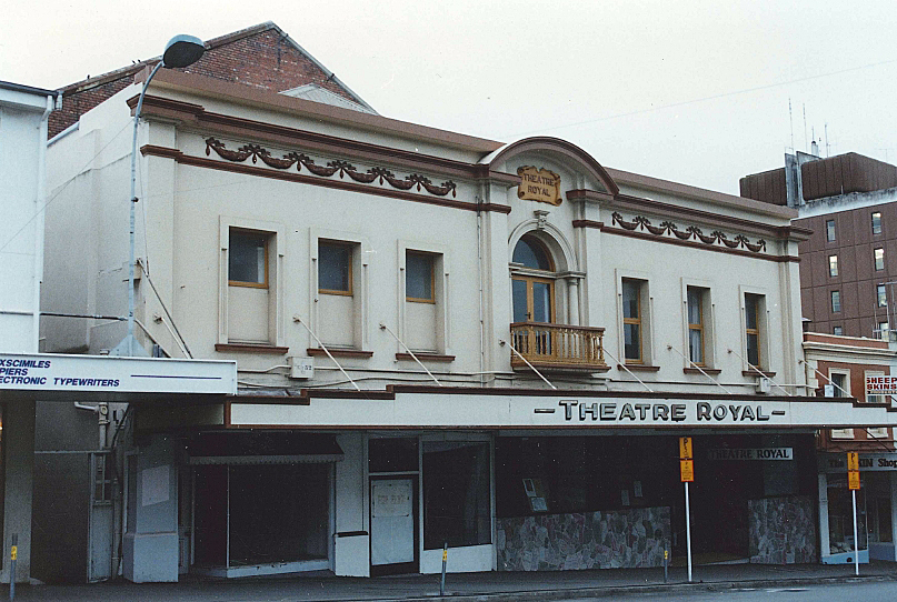 Timaru Theatre Royal Before Barry Bracefeild changed the facade 1991