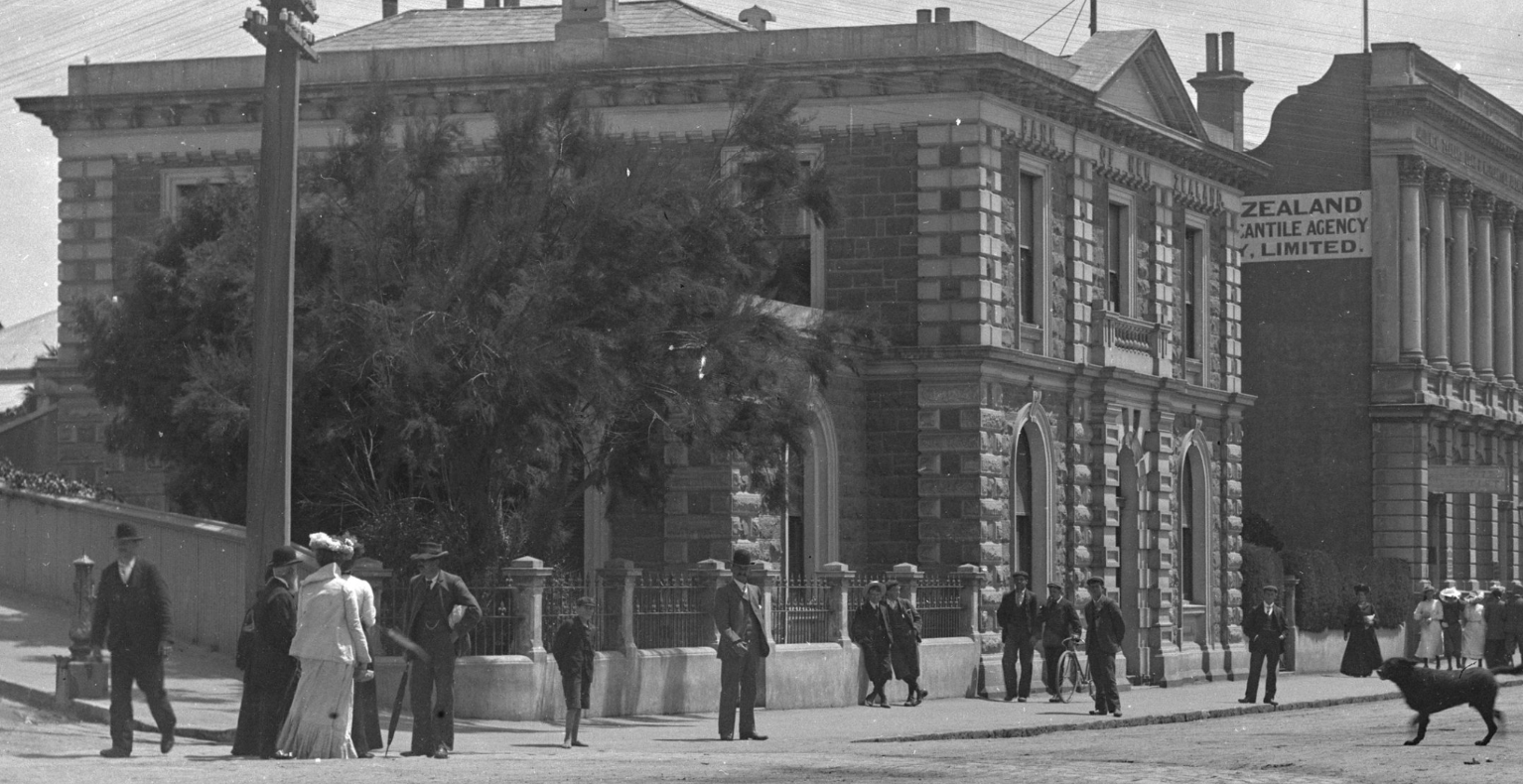 Stafford St Timaru c1905 Muir and Moodie Te Papa 014382